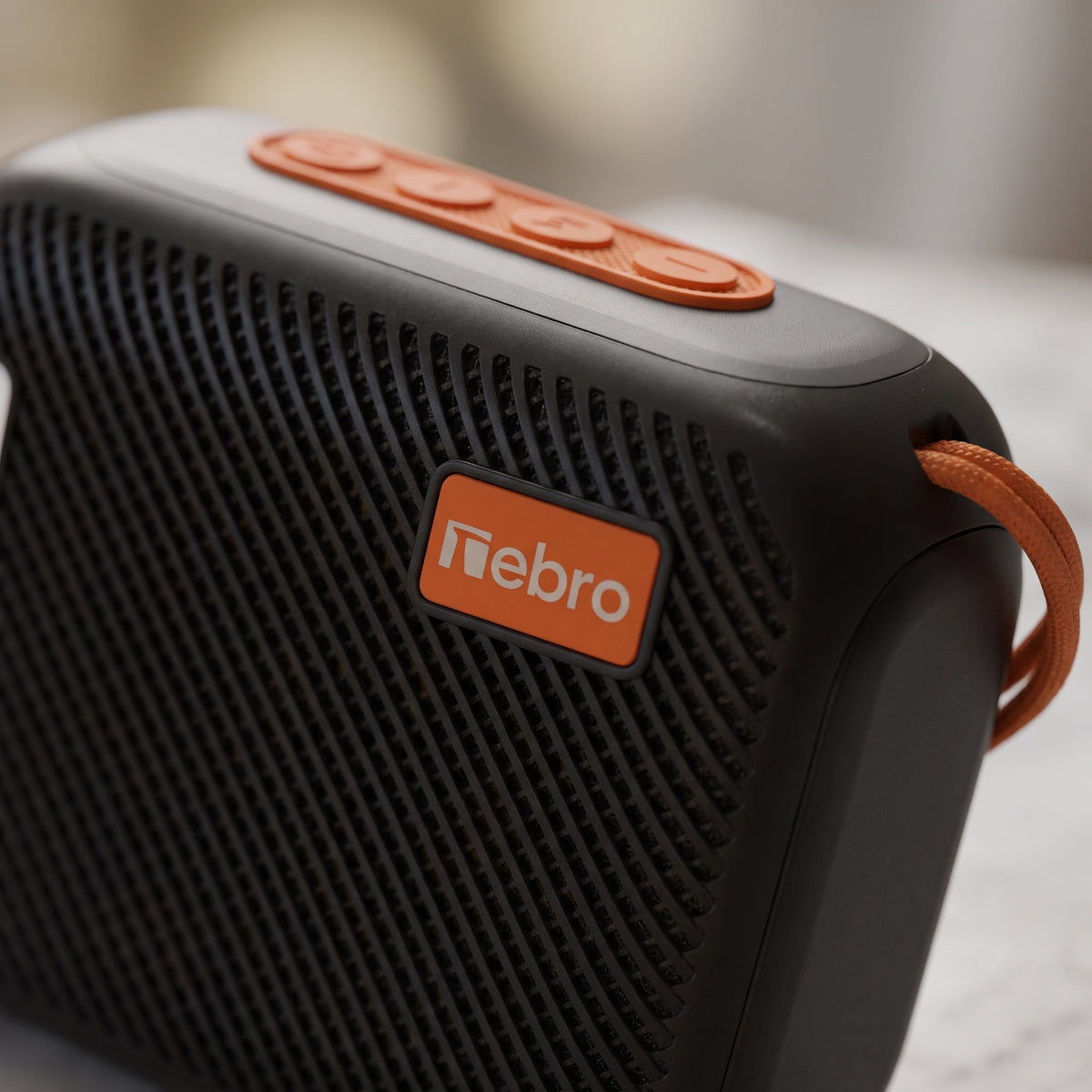 Bocina Inalámbrica Nebro WG-186 8W Bluetooth 5.3 Sonido Envolvente 360°